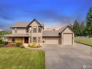 Impeccable Home in Country Meadows