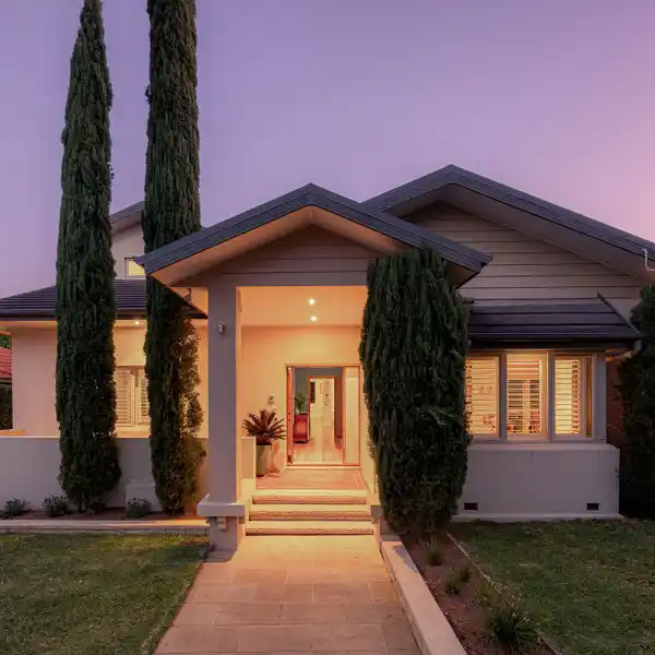 GRAND FAMILY RESIDENCE