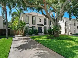 Tropical Living Meets Walkable Lifestyle