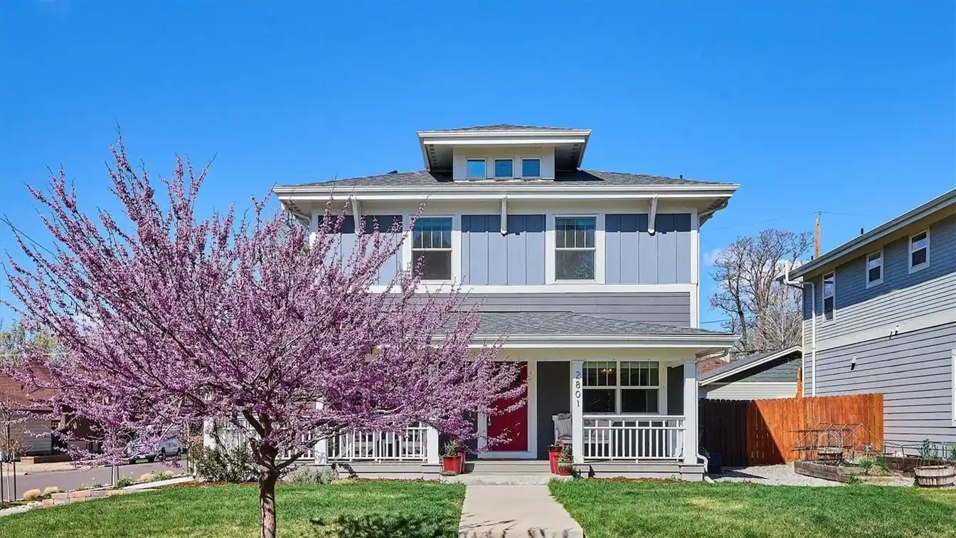 Beautiful Modern Denver Square on a Corner Lot
