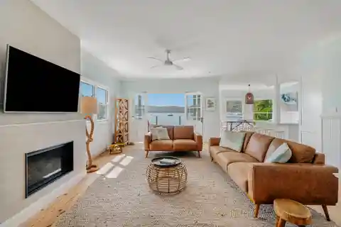 Quintessential Bayside Cottage