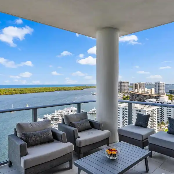 SPECTACULAR VIEWS FROM PALM BEACH COUNTY'S PREMIER RESIDENCE