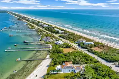 Two Ocean-to-river Parcels