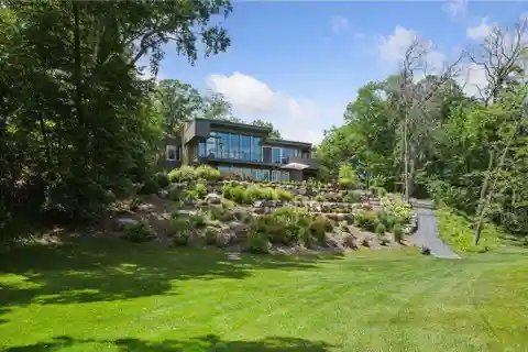 Stunning Modern Lake Home on Bald Eagle Lake