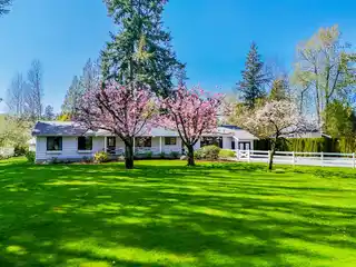 Sprawling Renovated Rancher in Salmon River