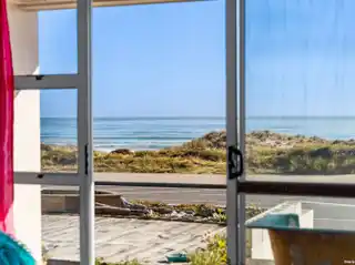 Beachside Simplicity with Endless Potential