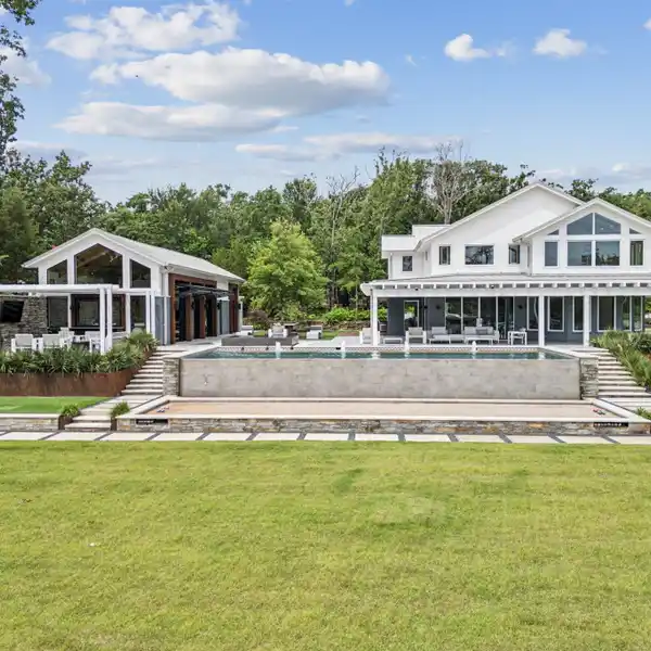 ONE-OF-A-KIND LAKEFRONT ESTATE