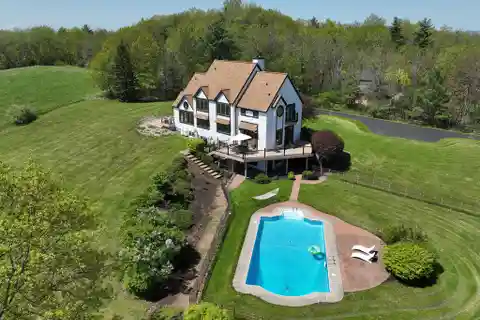 Spacious Mountain Estate with Expansive Deck