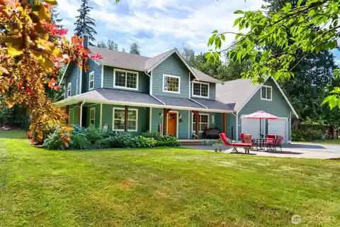 Peaceful Five-Acre Retreat