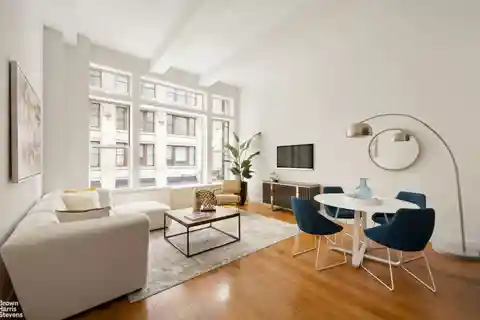 Spacious and Sunny Condo in Prime Flatiron Location