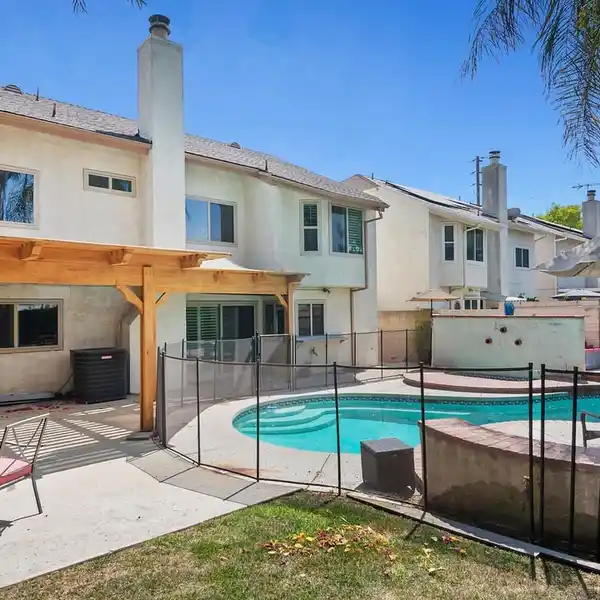 TARZANA GEM WITH MODERN UPGRADES AND CHARM