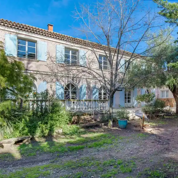 EXCEPTIONAL FULLY RENOVATED HOME IN AN IDYLLIC SETTING