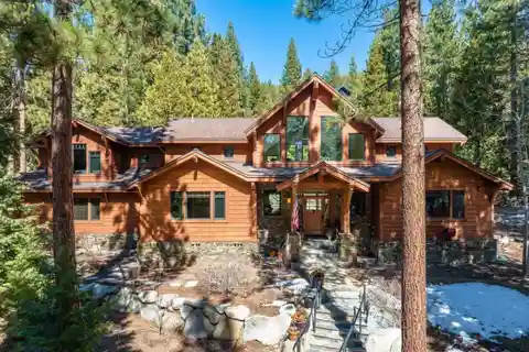 Upgraded Home in Historic Glenbrook