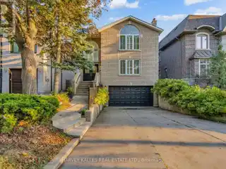 Spacious Residence in the Heart of West Lansing