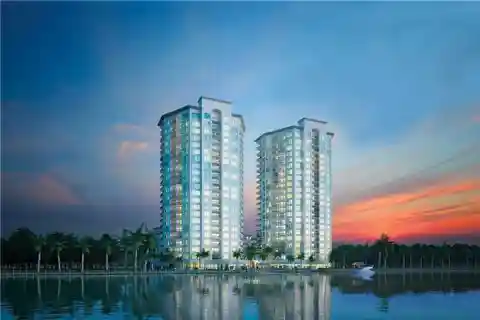 Center Penthouse with Stunning Sunrise Views