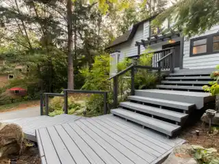 Amazing Location at the Top of Thunderbird Ridge