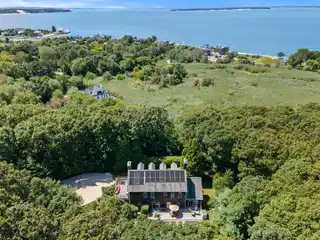 Hamptons Beach Community Retreat