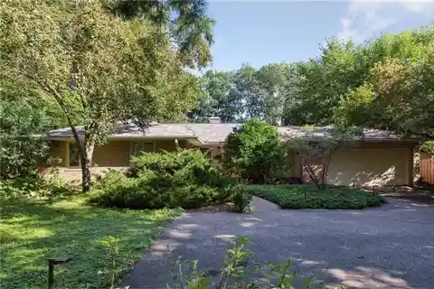 Lakefront Rambler with Stunning Indianhead Views