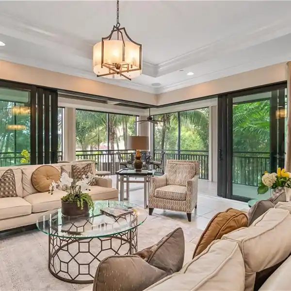 GOLF COURSE VIEWS WITH RITZ-CARLTON ELEGANCE