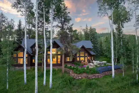 Beautifully Remodeled Home in Prestigious Mountain Star