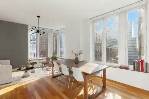 Distinctive Downtown Residence