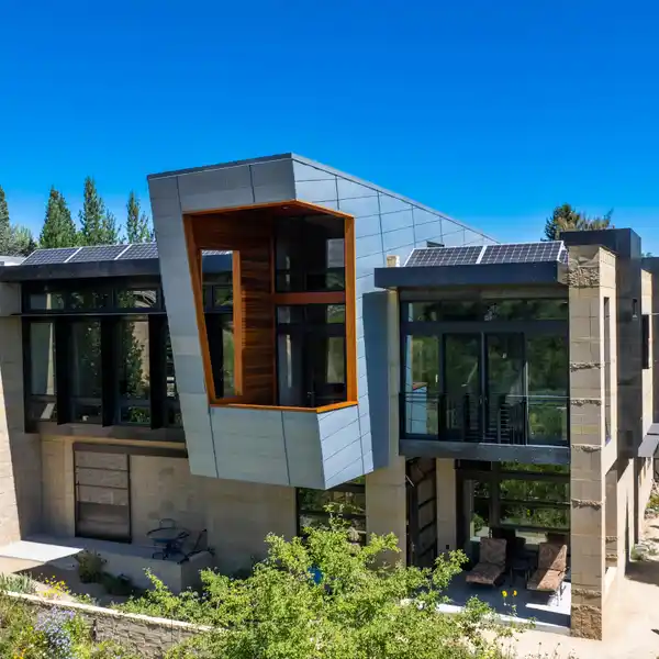 REMARKABLE ARCHITECTURALLY SIGNIFICANT HOME