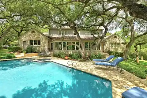 Exquisite Estate Property in Coveted West Rim