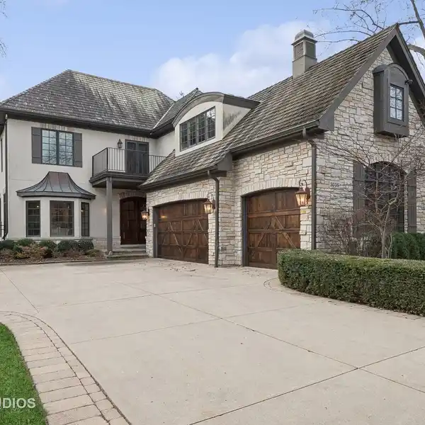 EXQUISITE CUSTOM DESIGNED HOME