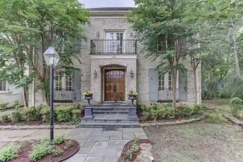 Custom Beauty in a Gated Community