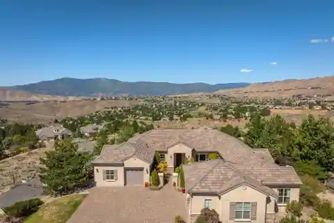 Exquisite Single-Level Estate with 360-Degree Views