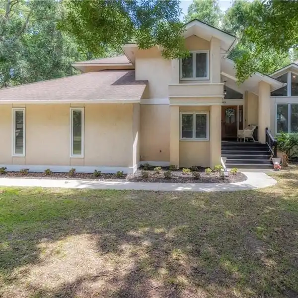 EXQUISITE DEEPWATER ESTATE ON SAINT MARYS RIVER