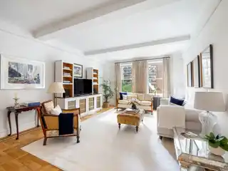 Prime Carnegie Hill Classic with Exceptional Layout