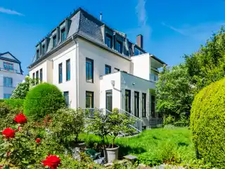 Stylish Villa in Exclusive Location