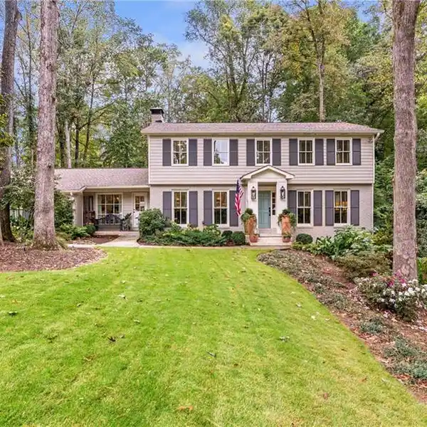 UPDATED RIVERSIDE GEM ON QUIET CUL-DE-SAC