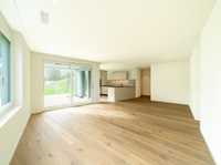 DELIGHTFUL GARDEN FLAT
