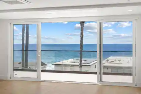 Brand-New Modern Beach Home