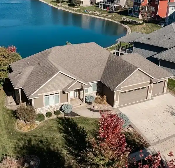 RARE OPPORTUNITY IN SOUGHT-AFTER AUTUMN LAKE