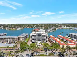 Recently Remodeled Condo in the Moorings