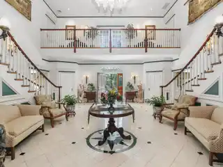 Georgian Colonial Estate on 39 Private Acres
