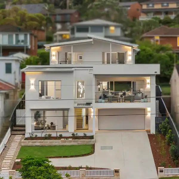 BRAND-NEW WATTLE COURT HOME