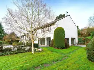 Modernist House in a Quiet Location