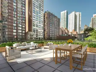 Sunny Classic 6 with Balcony and Patio