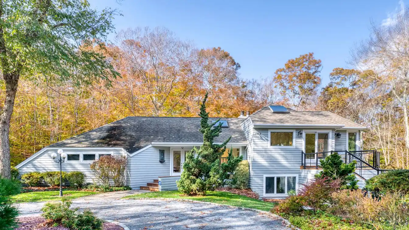 Recently Renovated Post-modern Home for Rent