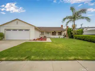 Charming Home in Sought-after Sunkist Plaza