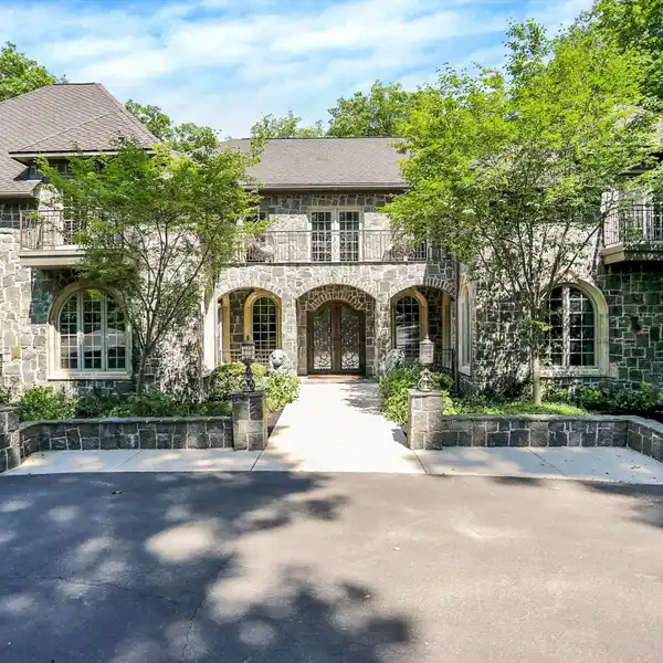 CHATEAU-INSPIRED ESTATE ON 3.81 ACRES