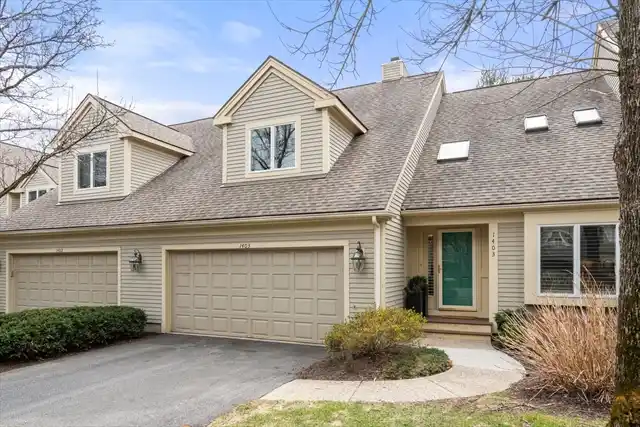 Newly Renovated Luxury Townhouse