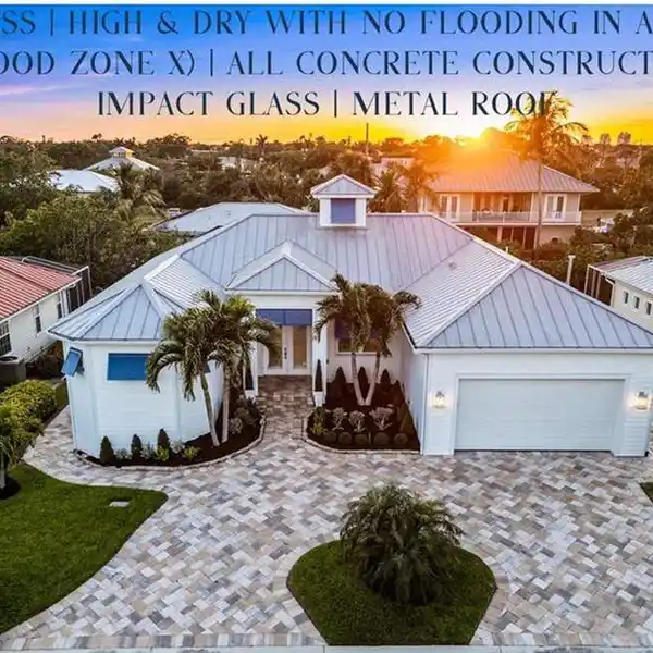 COASTAL CONTEMPORARY GULF-ACCESS HOME