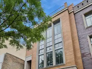 Exquisitely Appointed and Impeccably Maintained River North Home