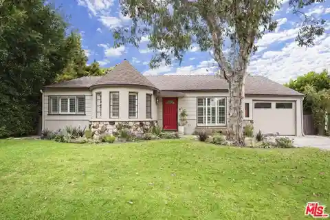 Move-in Ready Mar Vista Treasure