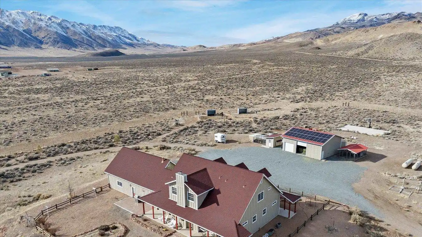 Exquisite Off-grid Home